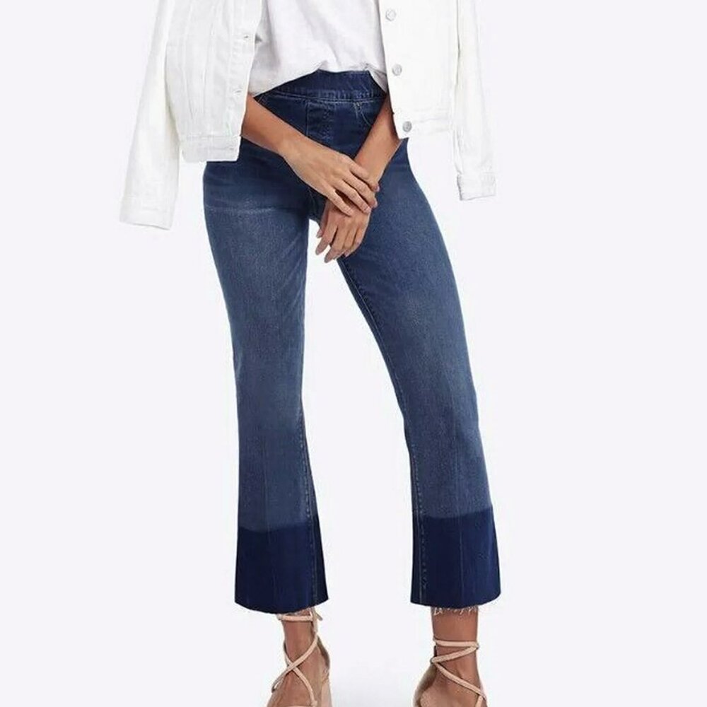 Spanx Cropped Flare Pull On Jeans Size Small 20231R Frayed Hem Denim